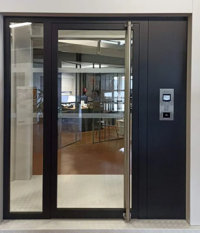 Installation de porte blindée avec digicode à Valence : sécuriser votre entrée avec un système moderne, Saint-Marcel-lès-Valence, Métallerie Serrurerie Luc Martin