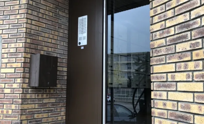 Installation de porte immeuble et ses options, Saint-Marcel-lès-Valence, Métallerie Serrurerie Luc Martin