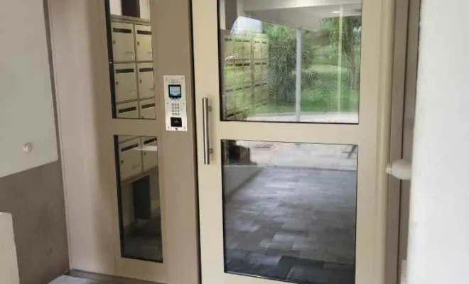 Installation de porte immeuble et ses options, Saint-Marcel-lès-Valence, Métallerie Serrurerie Luc Martin